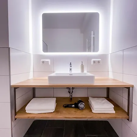 Gluexplatzl Am Wald Apartment *