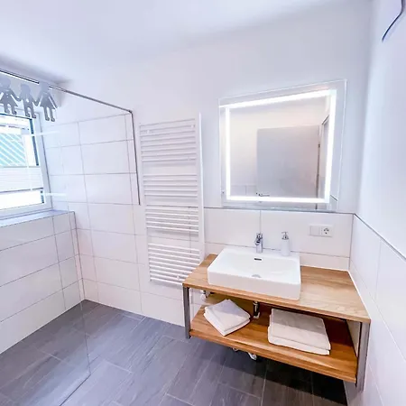Gluexplatzl Am Wald Apartment *