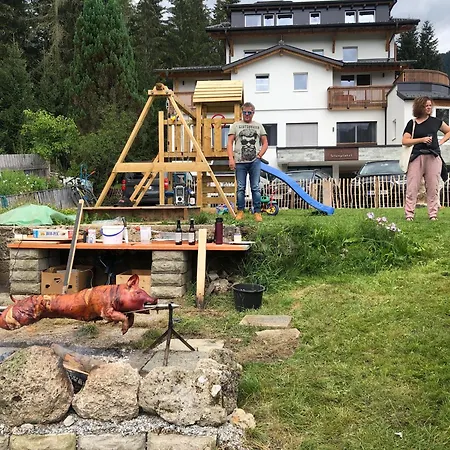 Gluexplatzl Gmbh Am Wald Appartement